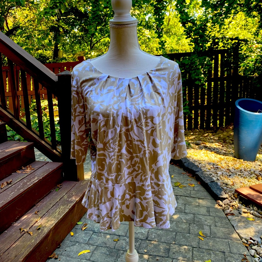 Tan & White Top